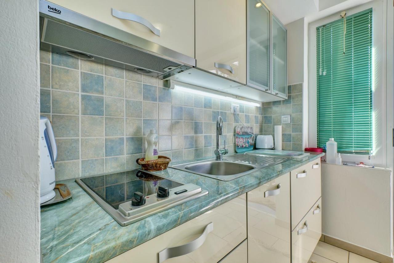 Apartment Neno - Terrace & Parking Вели-Лошинь Экстерьер фото
