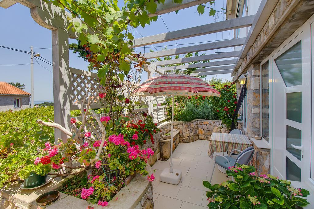 Apartment Neno - Terrace & Parking Вели-Лошинь Экстерьер фото